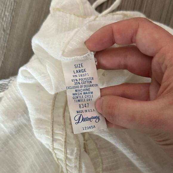 vintage white dream away floral romper - Picture 3 of 3